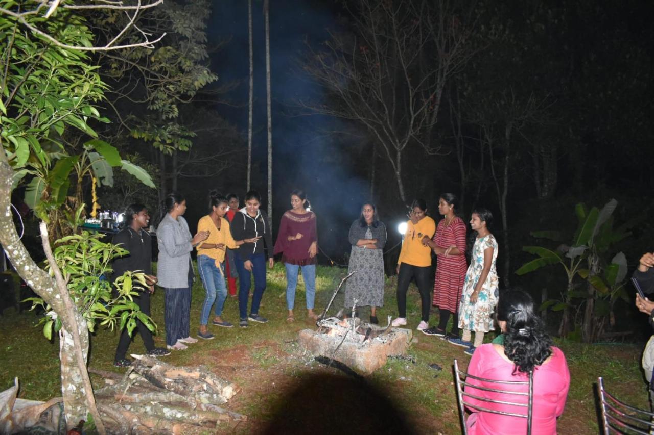 Munnar Tent Hills Resort Devikolam Buitenkant foto