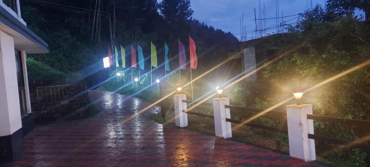 Munnar Tent Hills Resort Devikolam Buitenkant foto